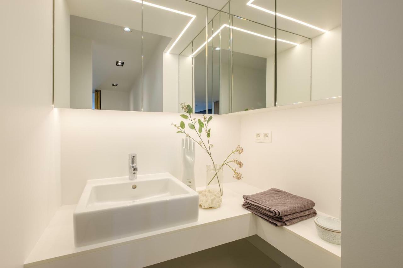 בריסל 1Bd Apartment With Garden Brugmann Area מראה חיצוני תמונה